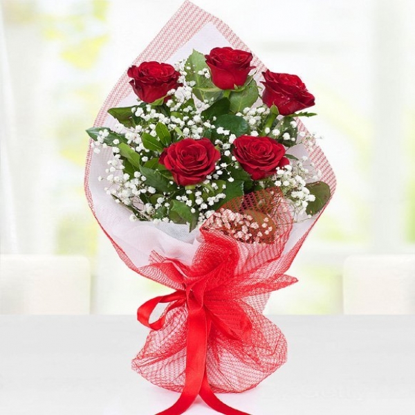  Konyaaltı Çiçekçiler - 5 Kırmızı Gül Buketi