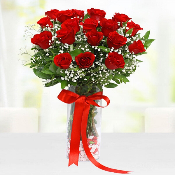  Konyaaltı Çiçek Siparişi - 19 Kırmızı Güller