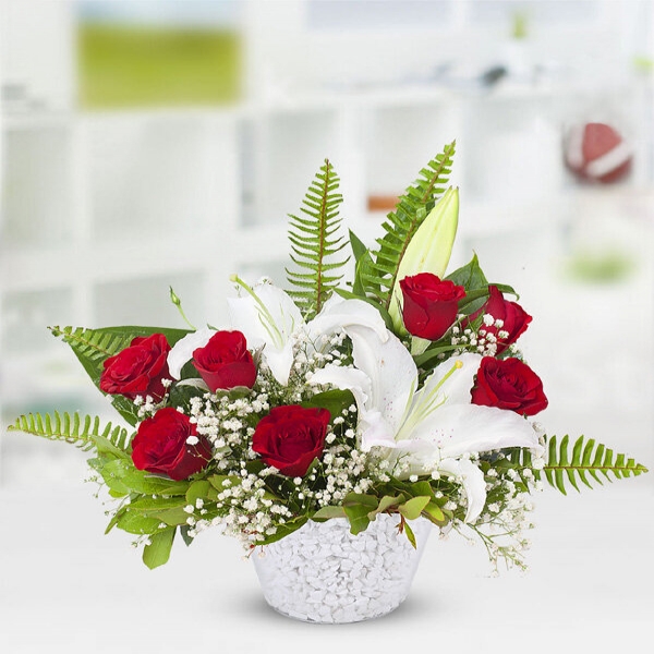  Konyaaltı Çiçek Gönder - Vazoda Lilyum Gül