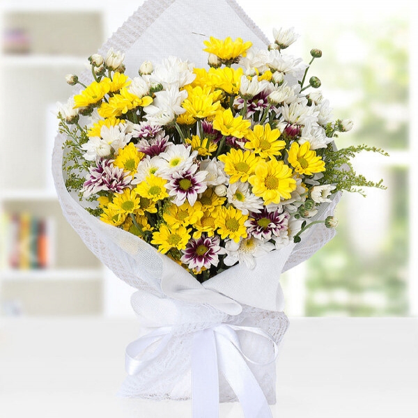  Konyaaltı Çiçek Siparişi - Renkli Papatya Buketi