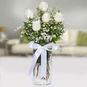  Konyaaltı Çiçekçiler - Vazoda 5 Beyaz Gül