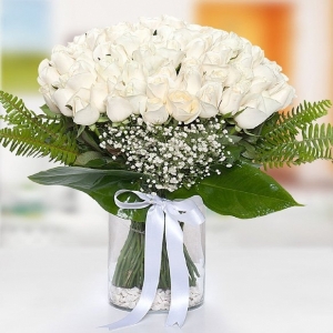  Konyaaltı Çiçek Siparişi - Vazoda 101 Beyaz Gül