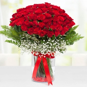  Konyaaltı Çiçek Siparişi - Vazoda 101 Kırmızı Gül